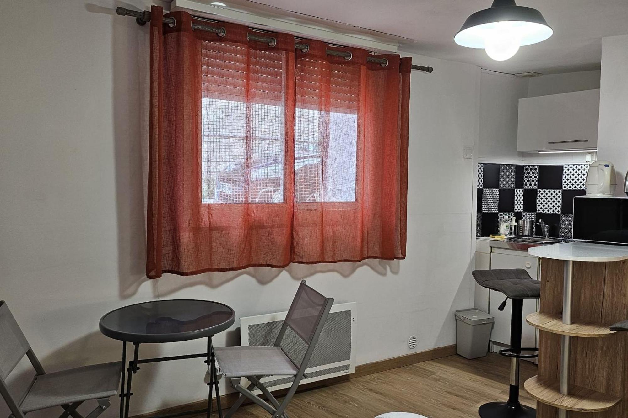 Studio Near The City Center Μονπελιέ Εξωτερικό φωτογραφία